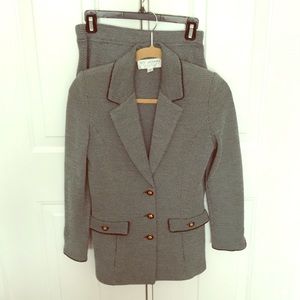 St John by Marie Gray classic 2 piece biz suit